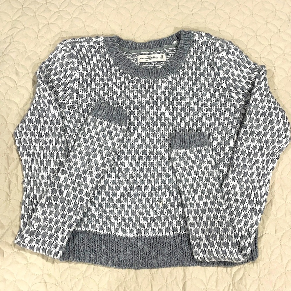 Abercrombie & Fitch Crop Sweater